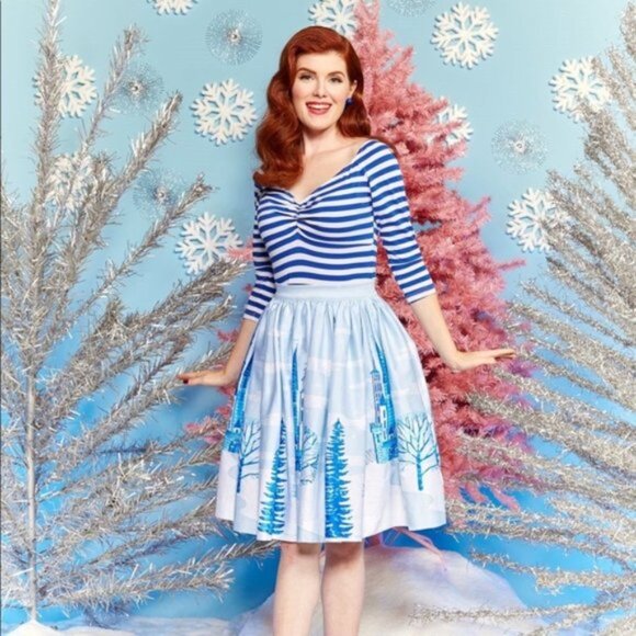 Pinup Couture Jenny Skirt Size S Blue Winter Castle - Picture 2 of 14